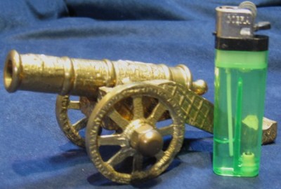 CAÑON MINIATURA BRONCE 14CMS 004